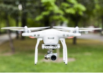 Mining Social Media Data: Extracting Valuable Insights for Digital Strategy