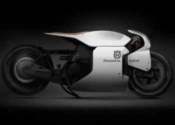 Navigating Online Identity: How Social Media Shapes Self-Representation